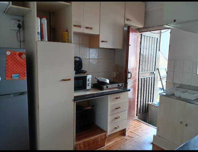 3 BEDROOM HOUSE FOR SALE IN KEWTOWN